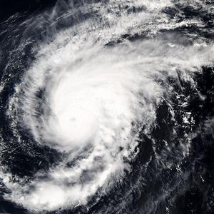 颱風桑卡雲圖