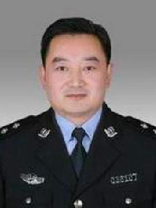 吳彤[黃山市局黨委委員]