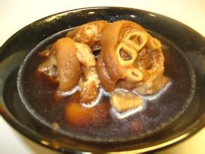 當歸參芪豬蹄湯 當歸參芪豬蹄湯