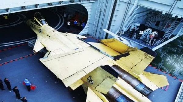 艦載機型號中又多了一個版本