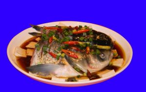 荽豉豆腐魚頭湯 荽豉豆腐魚頭湯