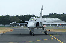 JAS 39“鷹獅”（瑞典語：JAS 39 Gripen，英文：JAS 39 Griffin 或 Gryphon，中文又譯勾啄獸）為瑞典薩博公司（SAAB）（Svenska Aeroplan AB）為中心所開發的戰鬥機。首飛於1988年，目前正向全世界推銷中。目前JAS-39已服役於瑞典、捷克、匈牙利等國空軍，並正於南非空軍中成軍。2007年10月，泰國政府也決定採購JAS-39取代其服役中的F-5自由鬥士戰鬥機。 目前泰國國會也已批准首批六架JAS-39戰機訂單。