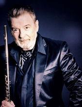 詹姆斯&middot;高威