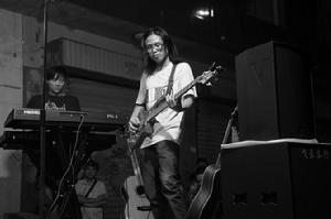 阿扁唐顯程現場吉他演奏