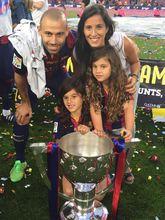 馬斯切拉諾與妻女