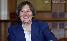 堅博·葉連娜 堅博·葉連娜