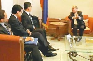 梁振英與菲律賓總統阿基諾會面