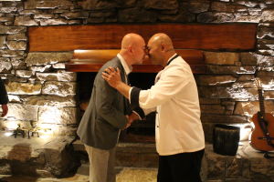 左壯與毛利人廚師