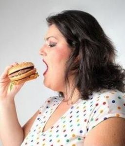 暴飲暴食 暴飲暴食