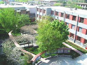北京市三帆中學