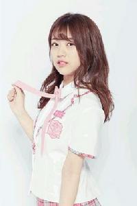 篠崎彩奈 篠崎彩奈