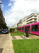 蘭斯高等工商管理學院