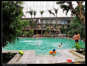 二期館溫泉泳池