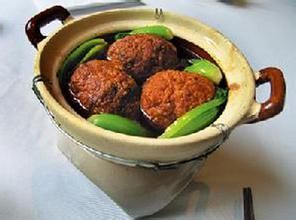 砂鍋素獅子頭 砂鍋素獅子頭