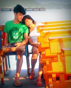 《只有一秒鐘》MV