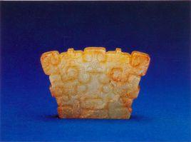 玉獸首紋劍飾 玉獸首紋劍飾