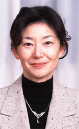 篠田節子