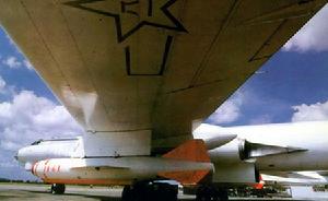 鷹擊-6系列中最早的“鷹擊-6”空艦飛彈