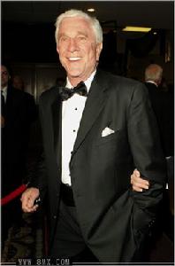 萊斯利·尼爾森