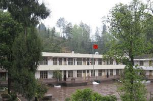 華景鎮月溪中心校