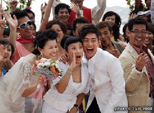 《野蠻師奶大戰戈師奶》