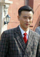 盧家駒   演員 羅鋼