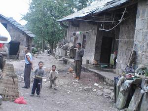 大堰自然村[以勒鎮瓜果村委會下轄自然村]