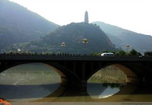嶺山寺塔 嶺山寺塔