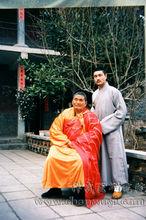 少林寺前住持釋素喜大和尚與徒弟釋德建