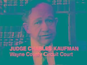 法官Charles Kaufman