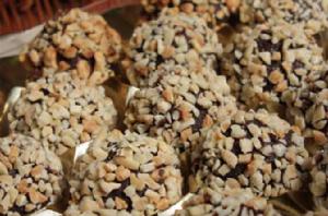 堅果軟心朱古力球 堅果軟心朱古力球