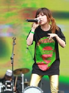 咖啡因樂隊主唱