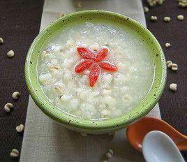 薏米枸杞粥 薏米枸杞粥