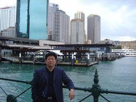 黃忠[武漢大學教授]