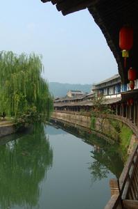 麗水街[溫州市永嘉縣岩頭鎮麗水街]