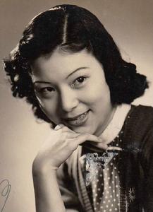 人美歌甜的白虹