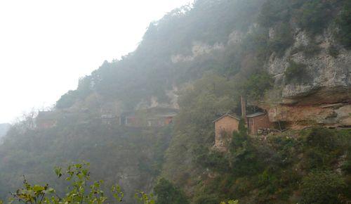 西崛山上的慧日寺