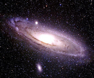 仙女座星雲[仙女座巨型螺鏇形星雲]