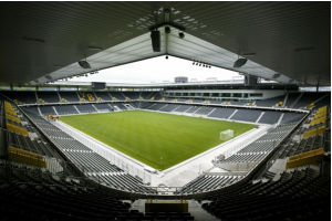 伯爾尼萬克多夫球場 伯爾尼萬克多夫球場