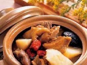 栗子大棗燉母雞 栗子大棗燉母雞