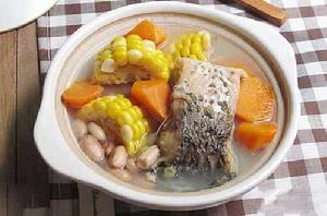 胡蘿蔔玉米鯽魚湯 胡蘿蔔玉米鯽魚湯