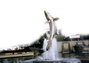 坎普貝爾頓村三文魚雕像 坎普貝爾頓村三文魚雕像