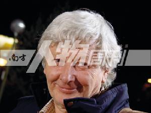 安德魯·詹寧斯 安德魯·詹寧斯