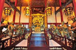 闖王李自成塑像——陝人的光榮