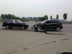 地面車輛力學 地面車輛力學