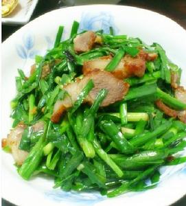 鹹豬肉炒韭菜
