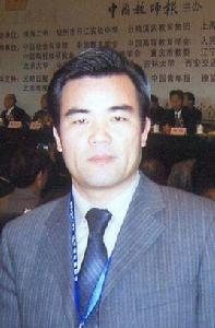 馬雲峰[安徽國華教育學院院長]