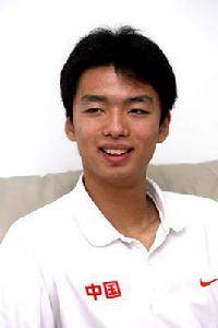 王棟[游泳運動員]