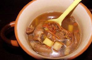 淮山蟲草花大骨湯 淮山蟲草花大骨湯