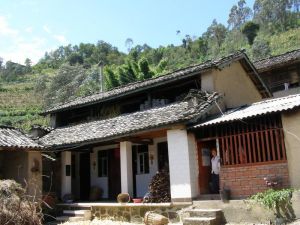 麻地平村 麻地平村